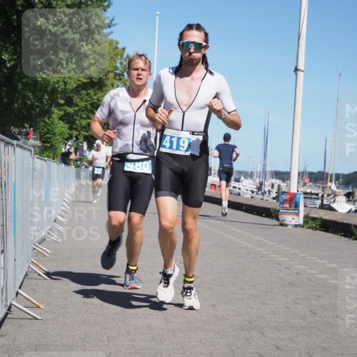 17.08.2025 - KN Förde Triathlon 2025 KatJ http://msf.ph/oto/8592857 17.08.2025 13:38:38 Laufen 415, 419, 460 meine-sportfotos.de