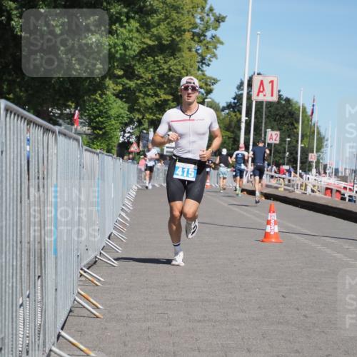 17.08.2025 - KN Förde Triathlon 2025 KatJ http://msf.ph/oto/8592921 17.08.2025 13:38:42 Laufen 415, 460 meine-sportfotos.de