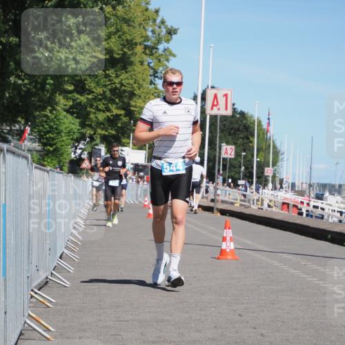 17.08.2025 - KN Förde Triathlon 2025 KatJ http://msf.ph/oto/8593047 17.08.2025 13:38:59 Laufen 544 meine-sportfotos.de