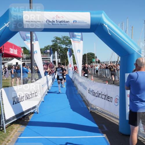 17.08.2025 - KN Förde Triathlon 2025 MichiJ http://msf.ph/oto/8593102 17.08.2025 12:00:13 Laufen 267, 269 meine-sportfotos.de