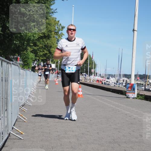 17.08.2025 - KN Förde Triathlon 2025 KatJ http://msf.ph/oto/8593105 17.08.2025 13:39:01 Laufen 434, 446, 544 meine-sportfotos.de