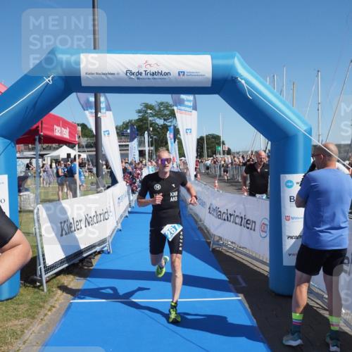 17.08.2025 - KN Förde Triathlon 2025 MichiJ http://msf.ph/oto/8593271 17.08.2025 12:00:16 Laufen 267, 269 meine-sportfotos.de