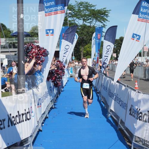17.08.2025 - KN Förde Triathlon 2025 MichiJ http://msf.ph/oto/8593473 17.08.2025 13:53:35 Laufen 453, 475 meine-sportfotos.de
