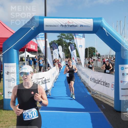 17.08.2025 - KN Förde Triathlon 2025 MichiJ http://msf.ph/oto/8593537 17.08.2025 10:37:03 Laufen 185, 202, 250 meine-sportfotos.de