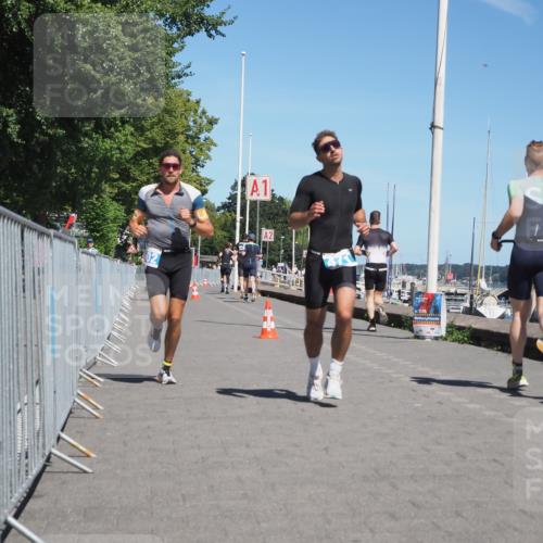 17.08.2025 - KN Förde Triathlon 2025 KatJ http://msf.ph/oto/8593581 17.08.2025 13:39:25 Laufen 471, 502 meine-sportfotos.de