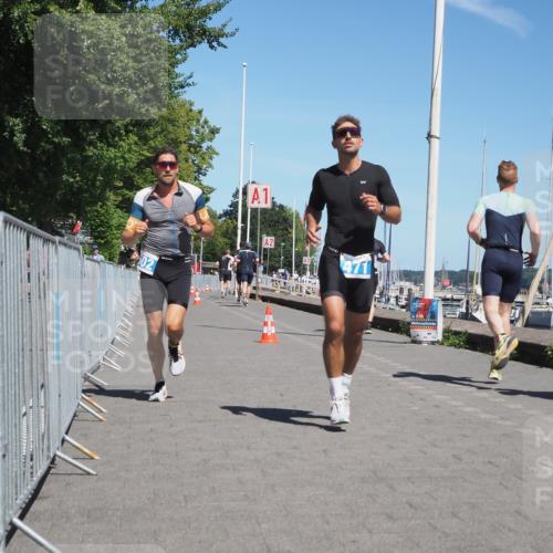 17.08.2025 - KN Förde Triathlon 2025 KatJ http://msf.ph/oto/8593598 17.08.2025 13:39:25 Laufen 471, 502 meine-sportfotos.de