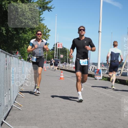 17.08.2025 - KN Förde Triathlon 2025 KatJ http://msf.ph/oto/8593605 17.08.2025 13:39:25 Laufen 471, 502 meine-sportfotos.de