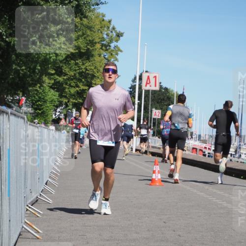 17.08.2025 - KN Förde Triathlon 2025 KatJ http://msf.ph/oto/8593673 17.08.2025 13:39:34 Laufen 504 meine-sportfotos.de