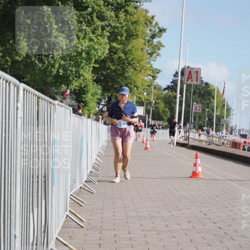 17.08.2025 - KN Förde Triathlon 2025 KatJ http://msf.ph/oto/8593697 17.08.2025 10:21:43 Laufen 195 meine-sportfotos.de