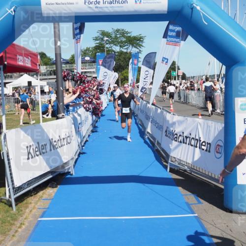 17.08.2025 - KN Förde Triathlon 2025 MichiJ http://msf.ph/oto/8593707 17.08.2025 13:54:07 Laufen 437, 513 meine-sportfotos.de