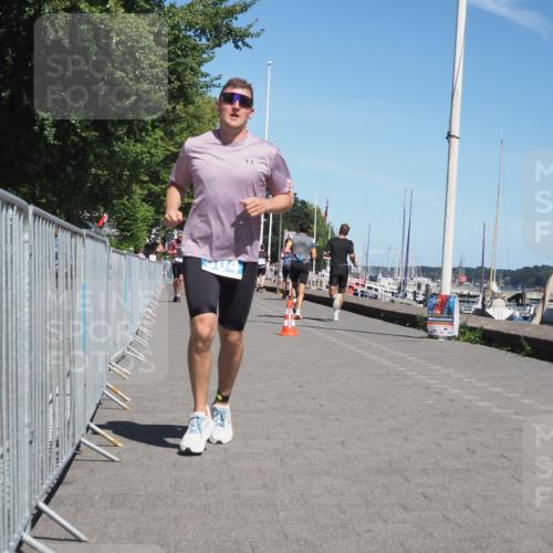17.08.2025 - KN Förde Triathlon 2025 KatJ http://msf.ph/oto/8593728 17.08.2025 13:39:35 Laufen 504 meine-sportfotos.de