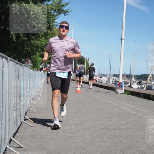 17.08.2025 - KN Förde Triathlon 2025 KatJ http://msf.ph/oto/8593734 17.08.2025 13:39:35 Laufen 504 meine-sportfotos.de