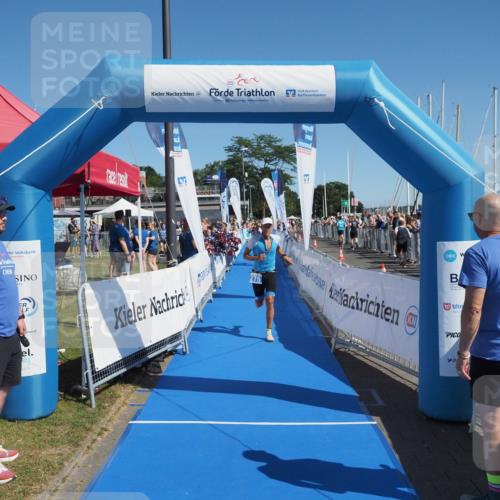 17.08.2025 - KN Förde Triathlon 2025 MichiJ http://msf.ph/oto/8593759 17.08.2025 12:01:13 Laufen 275, 287 meine-sportfotos.de