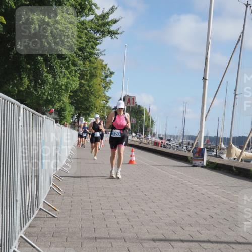 17.08.2025 - KN Förde Triathlon 2025 KatJ http://msf.ph/oto/8593796 17.08.2025 10:21:52 Laufen 120, 195, 250 meine-sportfotos.de