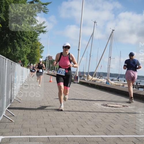 17.08.2025 - KN Förde Triathlon 2025 KatJ http://msf.ph/oto/8593834 17.08.2025 10:21:55 Laufen 120, 126, 148, 153, 224, 250 meine-sportfotos.de