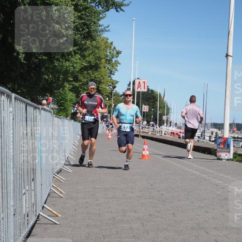 17.08.2025 - KN Förde Triathlon 2025 KatJ http://msf.ph/oto/8593847 17.08.2025 13:39:44 Laufen 412, 422 meine-sportfotos.de