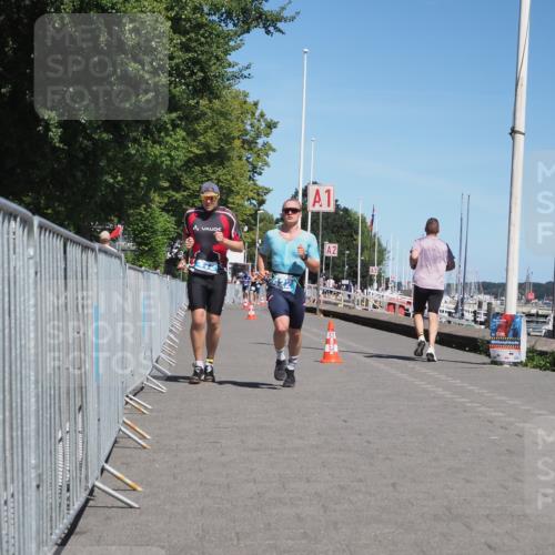 17.08.2025 - KN Förde Triathlon 2025 KatJ http://msf.ph/oto/8593853 17.08.2025 13:39:44 Laufen 412, 422 meine-sportfotos.de