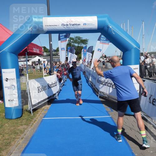 17.08.2025 - KN Förde Triathlon 2025 MichiJ http://msf.ph/oto/8593876 17.08.2025 13:54:11 Laufen 437, 513 meine-sportfotos.de