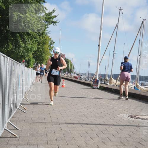17.08.2025 - KN Förde Triathlon 2025 KatJ http://msf.ph/oto/8593879 17.08.2025 10:21:56 Laufen 120, 126, 148, 153, 224, 250 meine-sportfotos.de