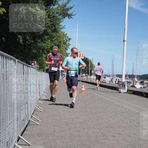 17.08.2025 - KN Förde Triathlon 2025 KatJ http://msf.ph/oto/8593888 17.08.2025 13:39:46 Laufen 412, 422 meine-sportfotos.de