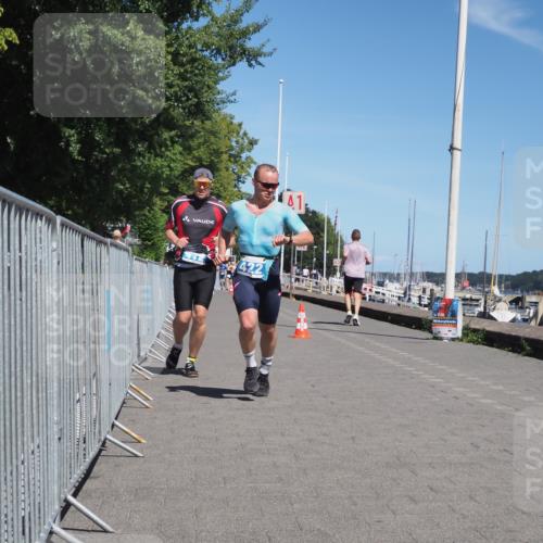 17.08.2025 - KN Förde Triathlon 2025 KatJ http://msf.ph/oto/8593900 17.08.2025 13:39:46 Laufen 412, 422 meine-sportfotos.de