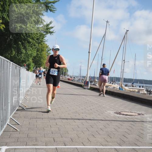 17.08.2025 - KN Förde Triathlon 2025 KatJ http://msf.ph/oto/8593907 17.08.2025 10:21:57 Laufen 120, 126, 148, 153, 224, 250 meine-sportfotos.de