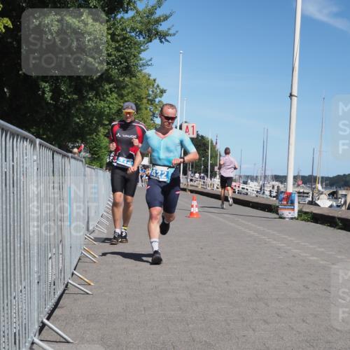 17.08.2025 - KN Förde Triathlon 2025 KatJ http://msf.ph/oto/8593909 17.08.2025 13:39:46 Laufen 412, 422 meine-sportfotos.de