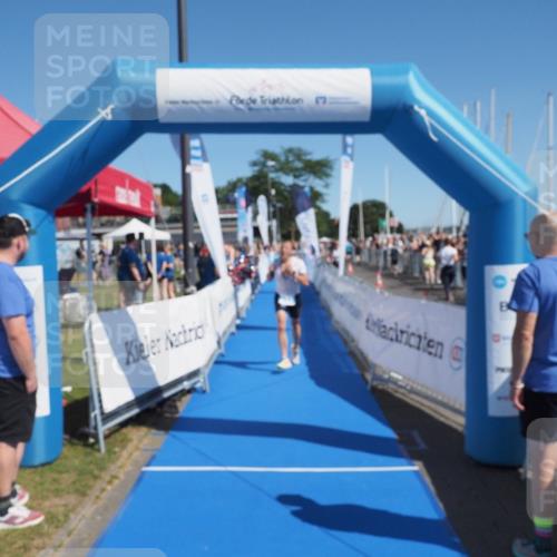 17.08.2025 - KN Förde Triathlon 2025 MichiJ http://msf.ph/oto/8593933 17.08.2025 12:01:17 Laufen 275, 287 meine-sportfotos.de