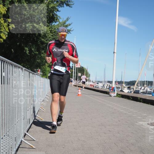 17.08.2025 - KN Förde Triathlon 2025 KatJ http://msf.ph/oto/8593953 17.08.2025 13:39:48 Laufen 412, 422 meine-sportfotos.de