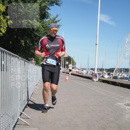 17.08.2025 - KN Förde Triathlon 2025 KatJ http://msf.ph/oto/8593961 17.08.2025 13:39:49 Laufen 412, 422 meine-sportfotos.de