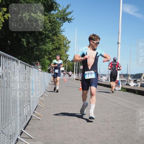 17.08.2025 - KN Förde Triathlon 2025 KatJ http://msf.ph/oto/8594028 17.08.2025 13:39:58 Laufen 469, 480, 482, 493 meine-sportfotos.de