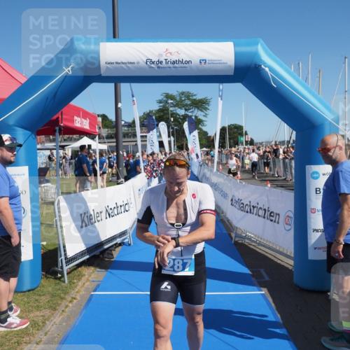 17.08.2025 - KN Förde Triathlon 2025 MichiJ http://msf.ph/oto/8594048 17.08.2025 12:01:19 Laufen 275, 287 meine-sportfotos.de