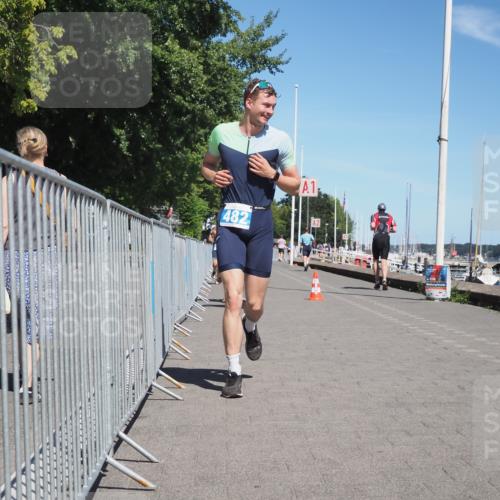 17.08.2025 - KN Förde Triathlon 2025 KatJ http://msf.ph/oto/8594148 17.08.2025 13:40:01 Laufen 413, 469, 480, 482, 493 meine-sportfotos.de