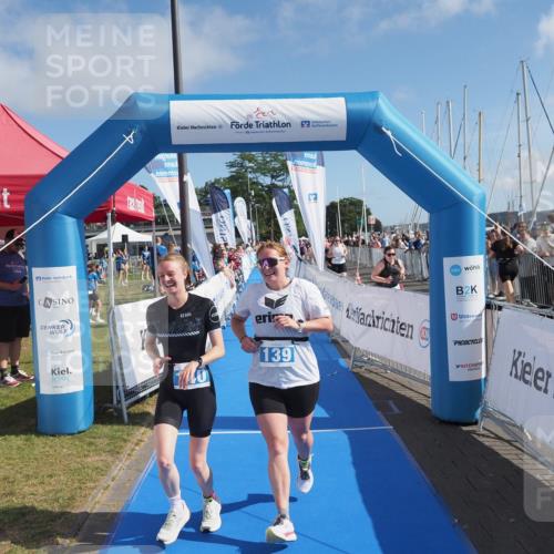17.08.2025 - KN Förde Triathlon 2025 MichiJ http://msf.ph/oto/8594156 17.08.2025 10:37:36 Laufen 139, 140 meine-sportfotos.de