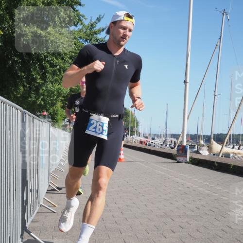 17.08.2025 - KN Förde Triathlon 2025 KatJ http://msf.ph/oto/8594168 17.08.2025 11:39:32 Laufen 265, 267 meine-sportfotos.de