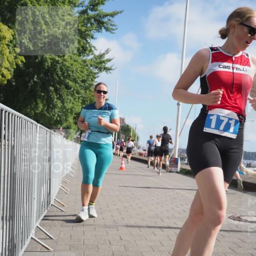 17.08.2025 - KN Förde Triathlon 2025 KatJ http://msf.ph/oto/8594299 17.08.2025 10:22:13 Laufen 125, 171, 219 meine-sportfotos.de
