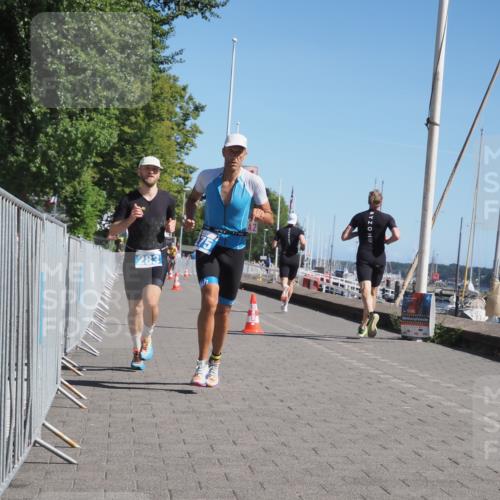17.08.2025 - KN Förde Triathlon 2025 KatJ http://msf.ph/oto/8594337 17.08.2025 11:39:41 Laufen 275, 283 meine-sportfotos.de