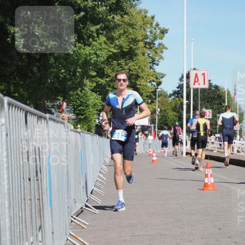 17.08.2025 - KN Förde Triathlon 2025 KatJ http://msf.ph/oto/8594380 17.08.2025 13:40:15 Laufen 407, 437 meine-sportfotos.de