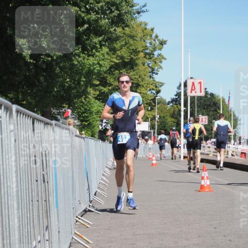 17.08.2025 - KN Förde Triathlon 2025 KatJ http://msf.ph/oto/8594388 17.08.2025 13:40:16 Laufen 407 meine-sportfotos.de