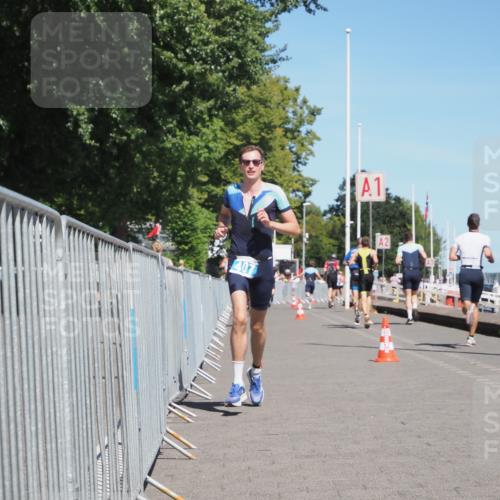 17.08.2025 - KN Förde Triathlon 2025 KatJ http://msf.ph/oto/8594401 17.08.2025 13:40:16 Laufen 407 meine-sportfotos.de