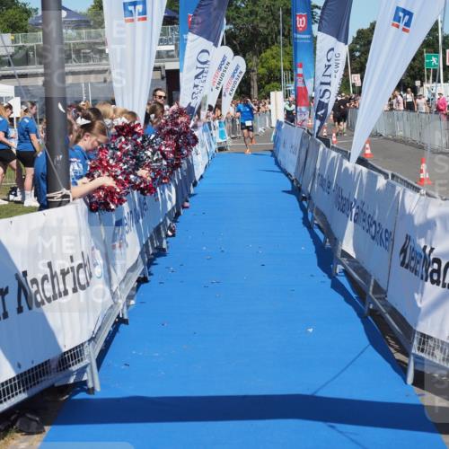 17.08.2025 - KN Förde Triathlon 2025 MichiJ http://msf.ph/oto/8594570 17.08.2025 13:55:18 Laufen 427, 470 meine-sportfotos.de