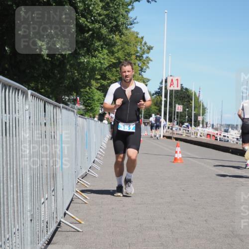 17.08.2025 - KN Förde Triathlon 2025 KatJ http://msf.ph/oto/8594602 17.08.2025 13:40:33 Laufen 357, 458 meine-sportfotos.de