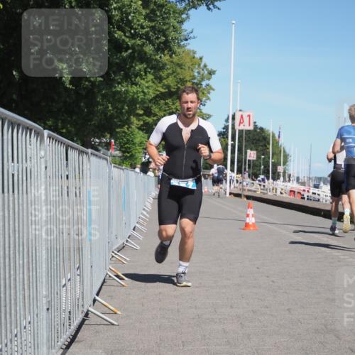 17.08.2025 - KN Förde Triathlon 2025 KatJ http://msf.ph/oto/8594616 17.08.2025 13:40:33 Laufen 357, 458 meine-sportfotos.de