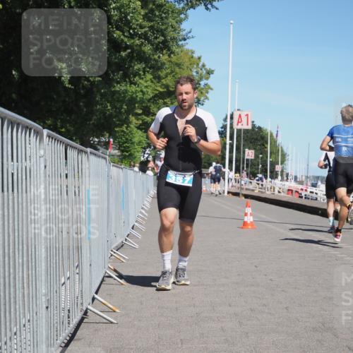 17.08.2025 - KN Förde Triathlon 2025 KatJ http://msf.ph/oto/8594623 17.08.2025 13:40:33 Laufen 357, 458 meine-sportfotos.de