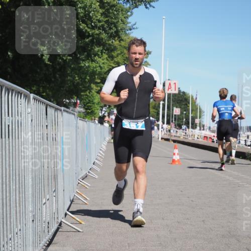 17.08.2025 - KN Förde Triathlon 2025 KatJ http://msf.ph/oto/8594648 17.08.2025 13:40:34 Laufen 357, 458 meine-sportfotos.de