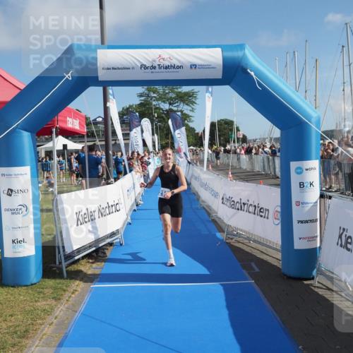 17.08.2025 - KN Förde Triathlon 2025 MichiJ http://msf.ph/oto/8594774 17.08.2025 10:38:41 Laufen 215 meine-sportfotos.de