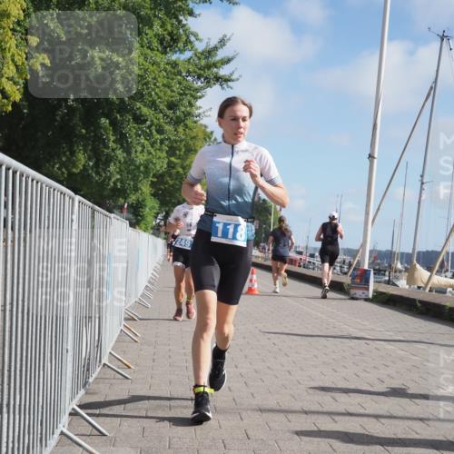 17.08.2025 - KN Förde Triathlon 2025 KatJ http://msf.ph/oto/8594805 17.08.2025 10:23:03 Laufen 111, 118, 249 meine-sportfotos.de