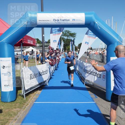 17.08.2025 - KN Förde Triathlon 2025 MichiJ http://msf.ph/oto/8595078 17.08.2025 13:56:16 Laufen 498, 532 meine-sportfotos.de
