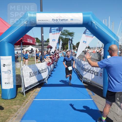 17.08.2025 - KN Förde Triathlon 2025 MichiJ http://msf.ph/oto/8595084 17.08.2025 13:56:16 Laufen 498, 532 meine-sportfotos.de