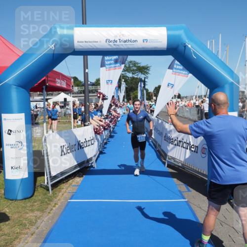 17.08.2025 - KN Förde Triathlon 2025 MichiJ http://msf.ph/oto/8595089 17.08.2025 13:56:16 Laufen 498, 532 meine-sportfotos.de